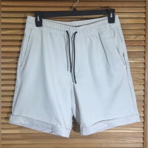 Old Navy Mens Size Medium Beige Go H2O Stretchtech 8” Shorts
